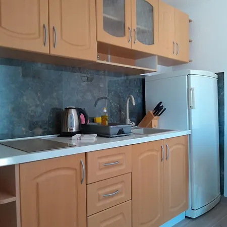 M I R J A N A Apartamento *